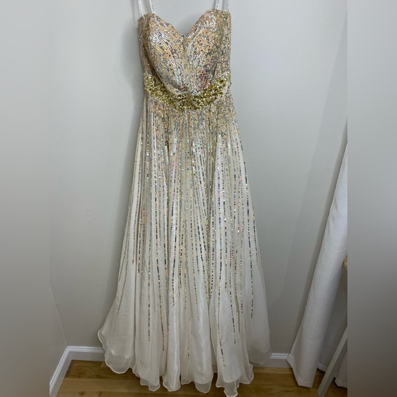 Sherri Hill Sparkly Show Stopper Strapless Gold and Cream Evening Gown Sz 4 - Picture 9 of 13